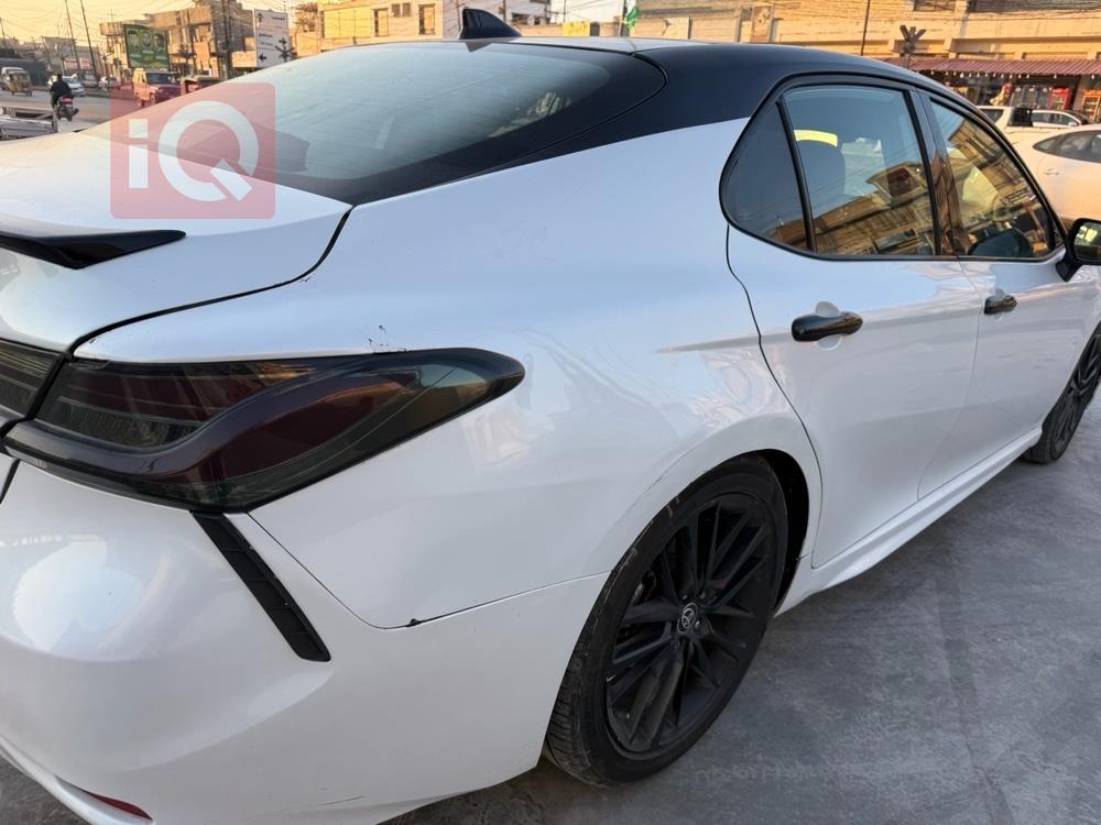 تۆیۆتا کامری